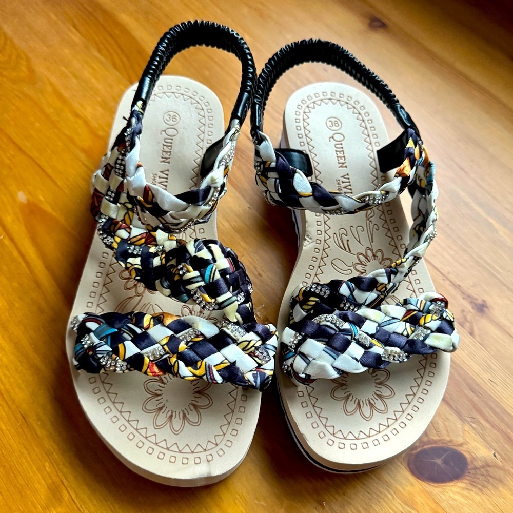 Queen VlVl sandals size 36